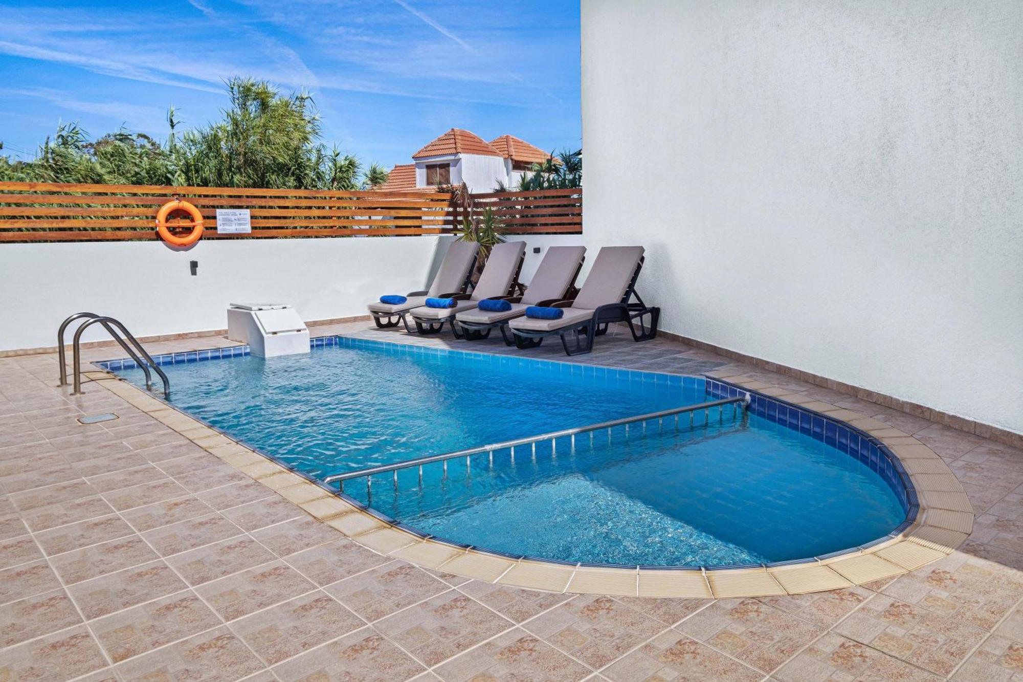 Victoria Villa Afantou