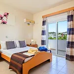 Villa Victoria